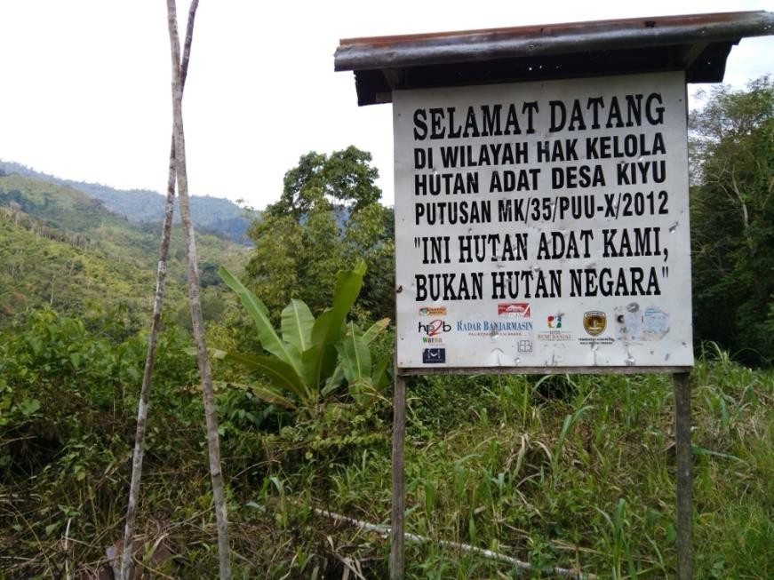 Foto: Plang Wilayah Hak Kelola Hutan Adat di Pegunungan Meratus