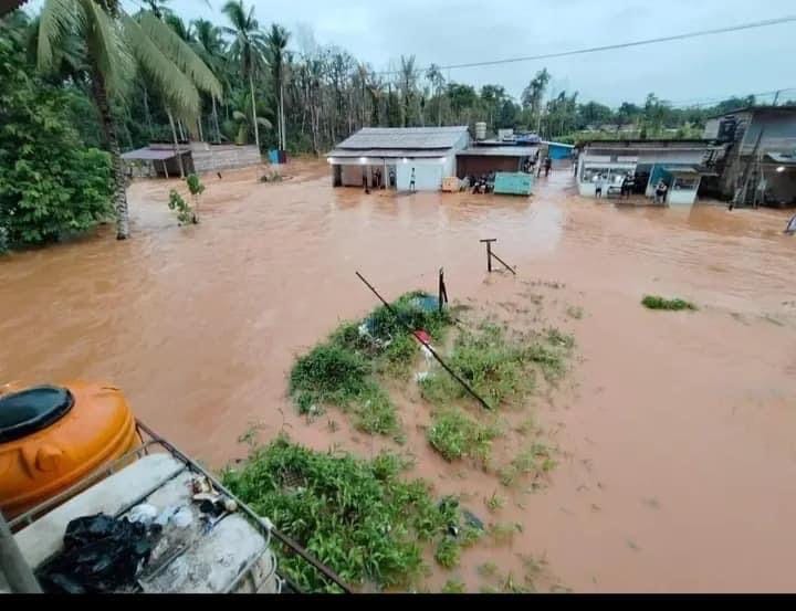 Ketgam: Suasana Bencana Banjir yang menerjang permukiman warga Desa Lukolamo, Kecamatan Weda Tengah, Kabupaten Halmahera Tengah, Maluku Utara. (Foto: Istimewa)