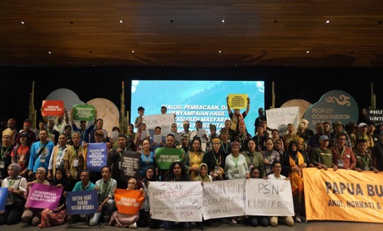 Potret kebersamaan peserta Peoples’ Conservation Summit 2026 di akhir pertemuan