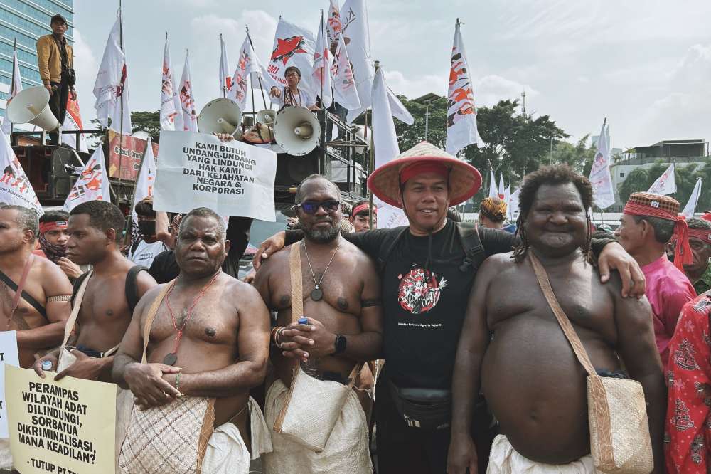 Potret Masyarakat Adat papua mengikuti gerak aksi 